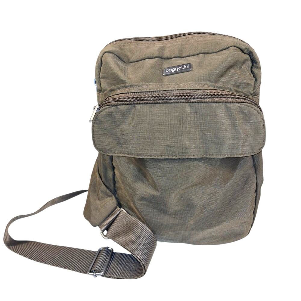 Baggallini Nylon Crossbody Sling Travel Bag Purse Olive Green Multiple Pockets